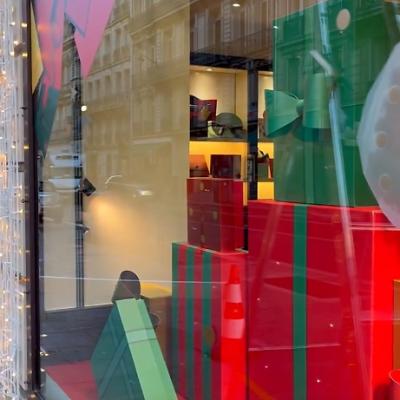 Installation de Vitrines de Nol par Olinda